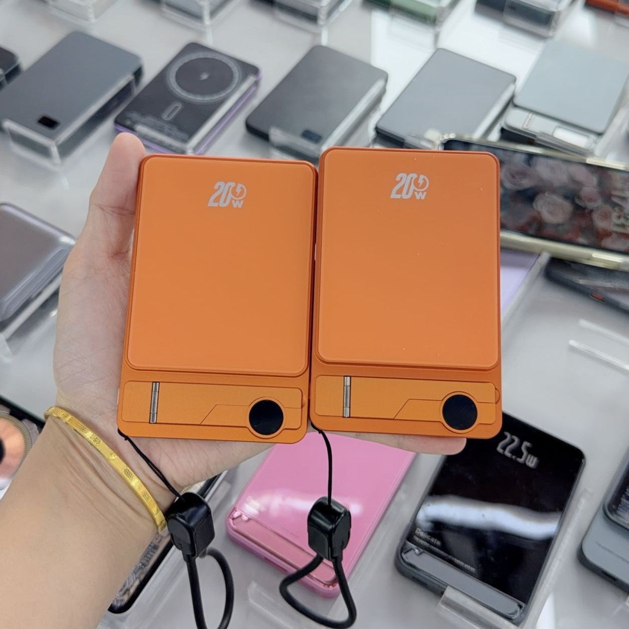 MagCharge Duo™ 10,000mAh MagSafe Power Bank