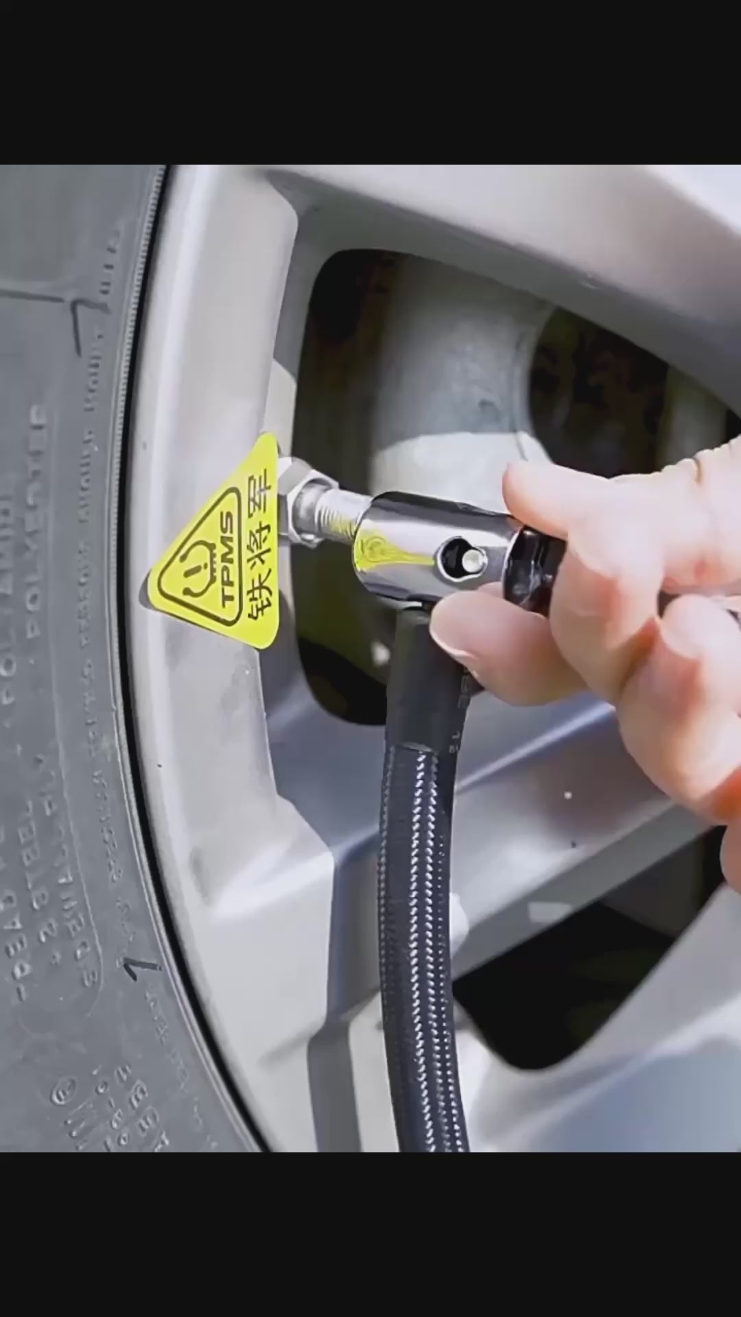 AirBolt™ – The Cordless Tire Inflator You’ll Always Want in Your Car